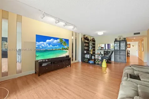 5598 Witney Drive Delray Beach FL 33484