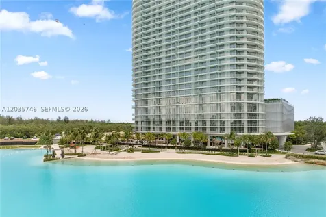 2411 Laguna Circle North Miami FL 33181