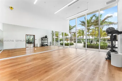 2411 Laguna Circle North Miami FL 33181