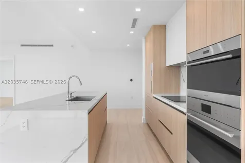 2411 Laguna Circle North Miami FL 33181
