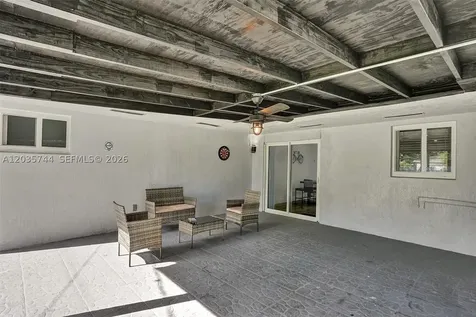 310 NE 162nd Street Miami FL 33162