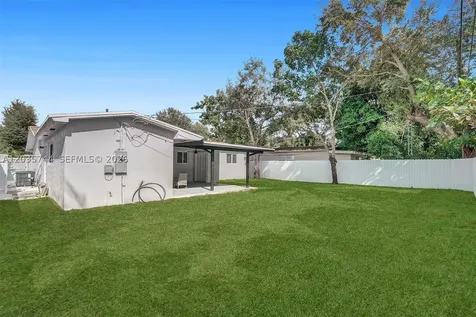 310 NE 162nd Street Miami FL 33162