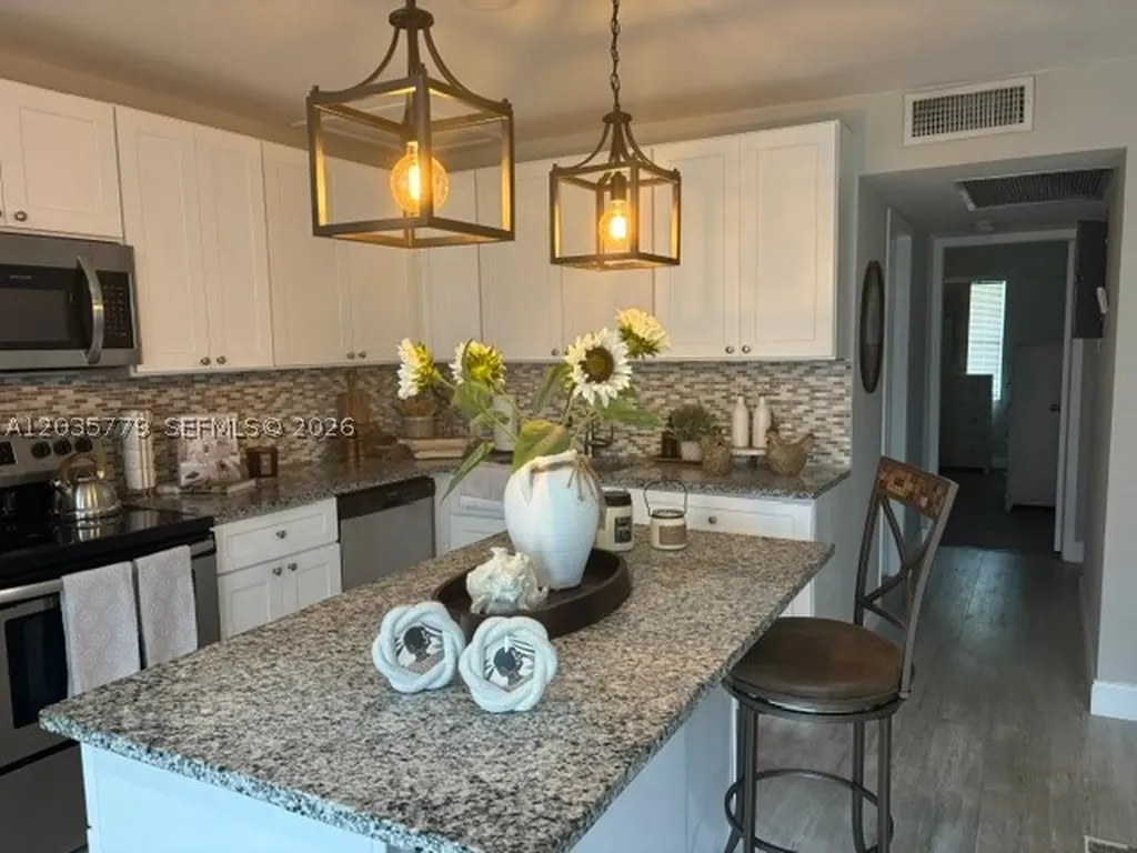 493 Fanshaw L Boca Raton FL 33434