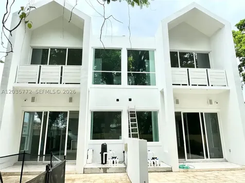 5728 NW 5th Court Miami FL 33127