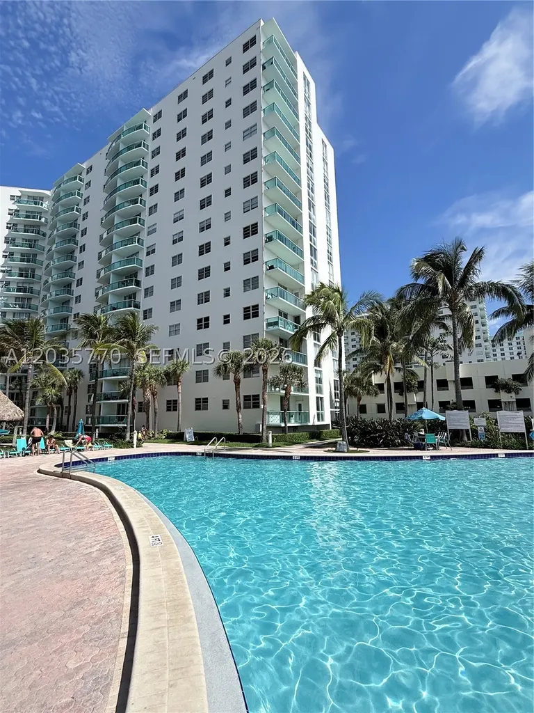 3901 S Ocean Drive Hollywood FL 33019