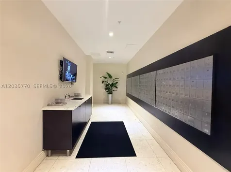 3901 S Ocean Drive Hollywood FL 33019