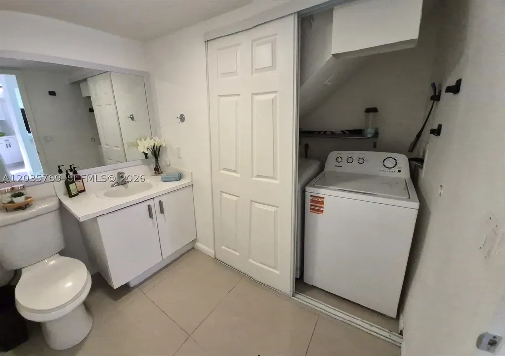 23106 Oxford Place Boca Raton FL 33433