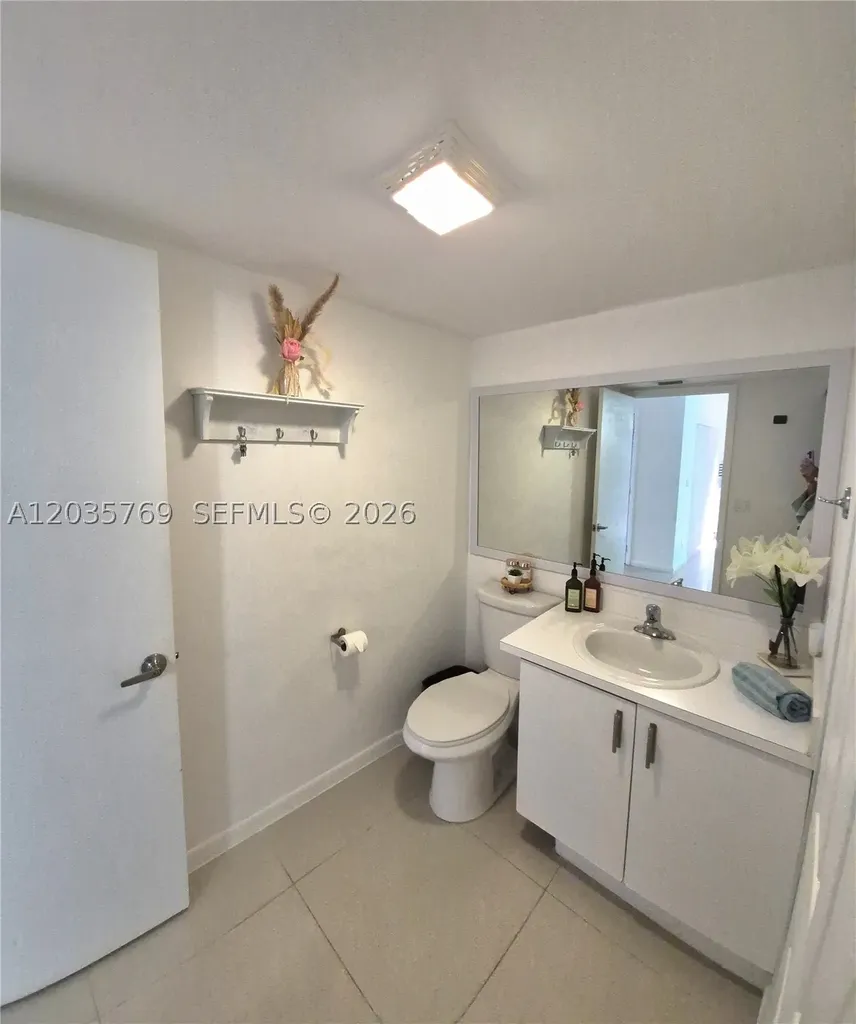 23106 Oxford Place Boca Raton FL 33433