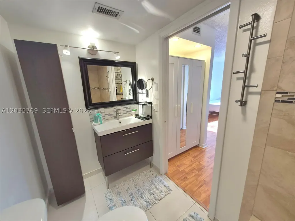 23106 Oxford Place Boca Raton FL 33433