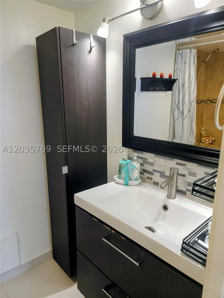 23106 Oxford Place Boca Raton FL 33433