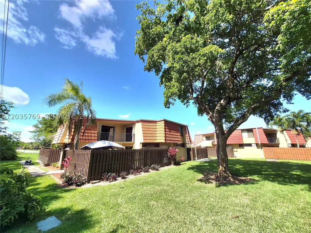 23106 Oxford Place Boca Raton FL 33433