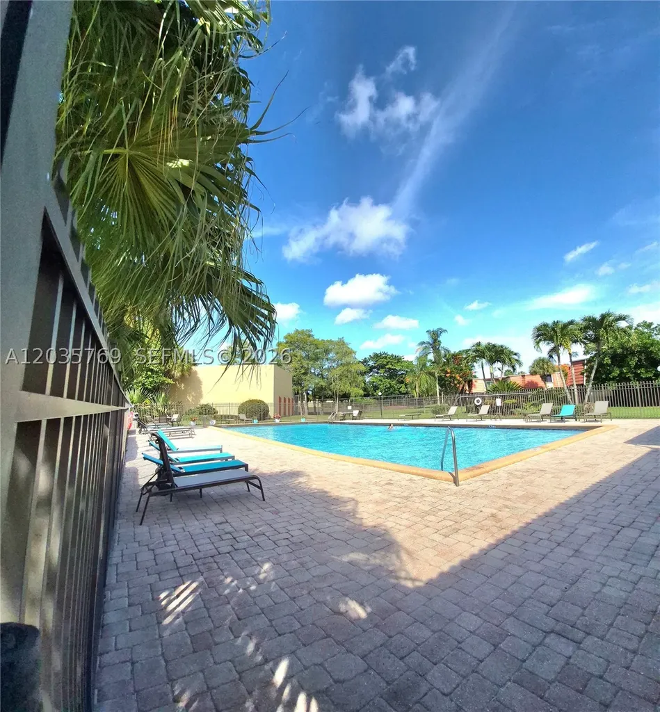 23106 Oxford Place Boca Raton FL 33433