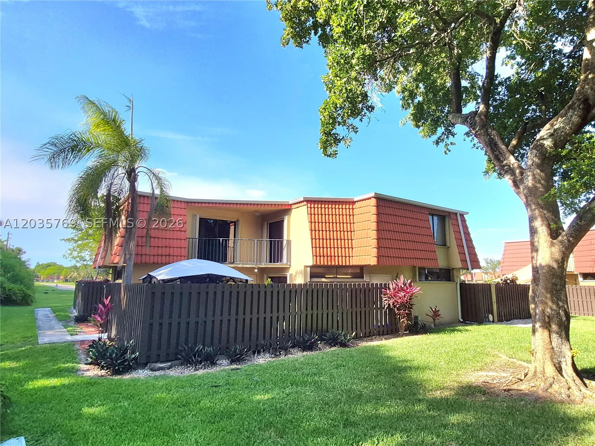 23106 Oxford Place Boca Raton FL 33433