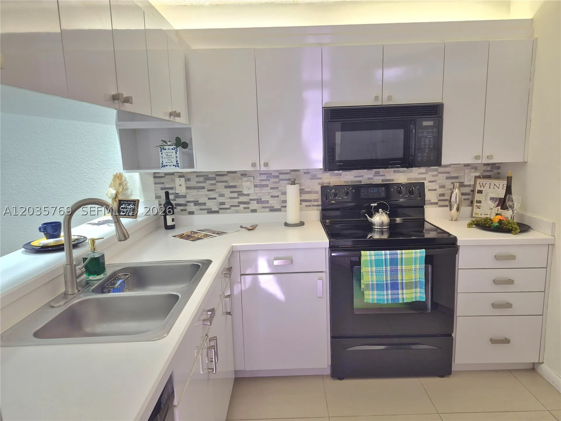 23106 Oxford Place Boca Raton FL 33433