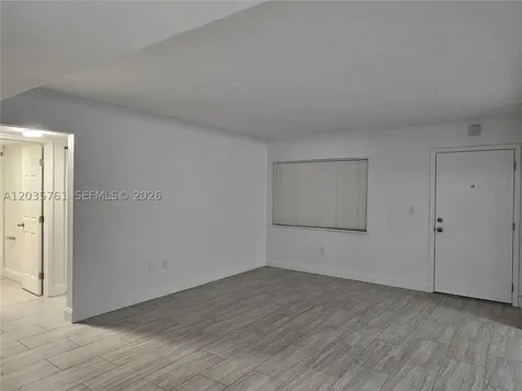 8075 SW 107th Avenue Miami FL 33173
