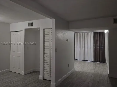 8075 SW 107th Avenue Miami FL 33173
