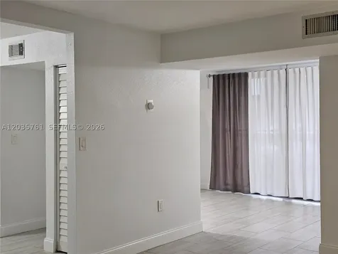 8075 SW 107th Avenue Miami FL 33173
