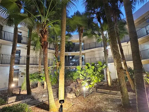 8075 SW 107th Avenue Miami FL 33173