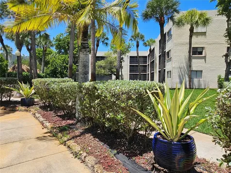 8075 SW 107th Avenue Miami FL 33173