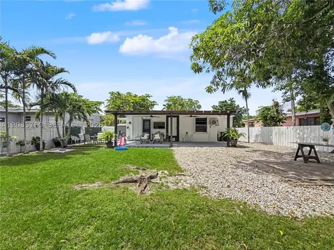 960 NE 146th Street North Miami FL 33161