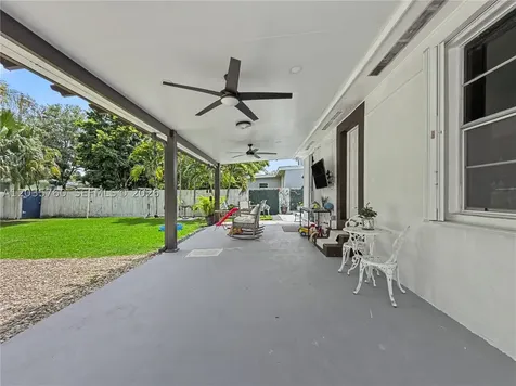 960 NE 146th Street North Miami FL 33161