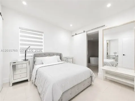 960 NE 146th Street North Miami FL 33161