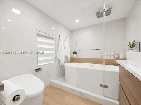 960 NE 146th Street North Miami FL 33161
