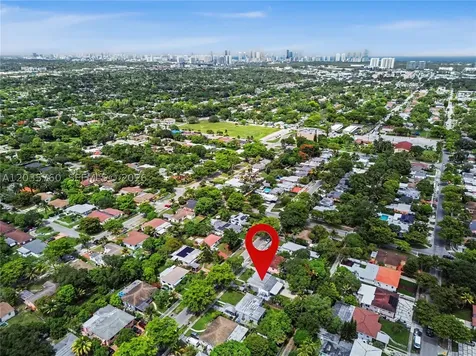 960 NE 146th Street North Miami FL 33161
