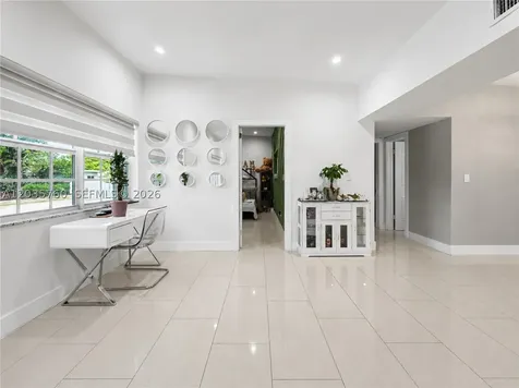 960 NE 146th Street North Miami FL 33161