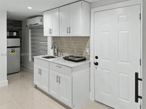 960 NE 146th Street North Miami FL 33161