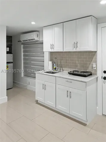 960 NE 146th Street North Miami FL 33161