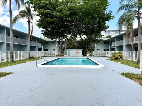 4271 NW 5th Street Plantation FL 33317