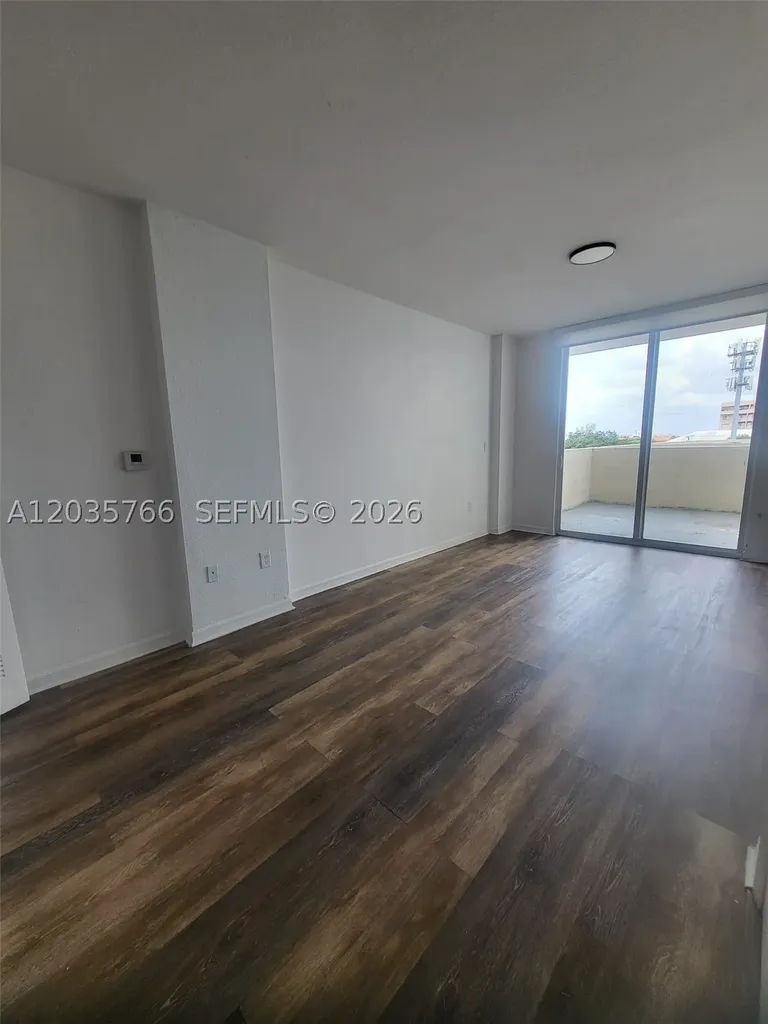120 SW 8th Avenue Miami FL 33130