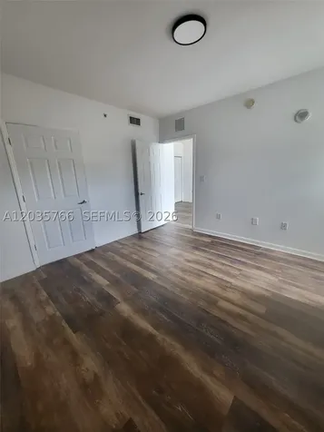 120 SW 8th Avenue Miami FL 33130