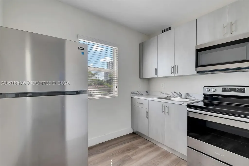 1710 NW 1st Court Miami FL 33136