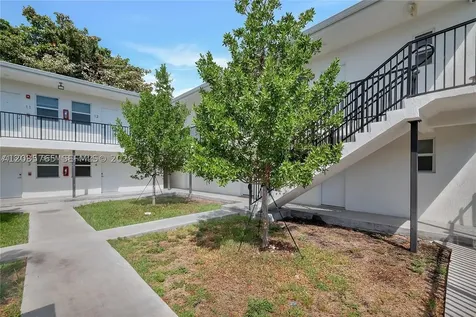 1710 NW 1st Court Miami FL 33136