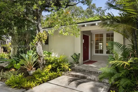 1621 Nocatee Drive Coconut Grove FL 33133