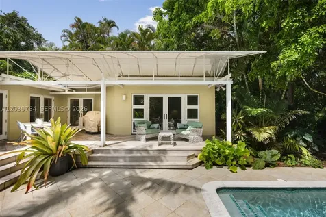 1621 Nocatee Drive Coconut Grove FL 33133