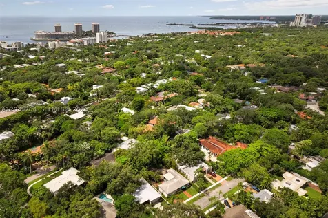1621 Nocatee Drive Coconut Grove FL 33133