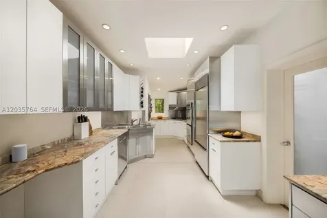 1621 Nocatee Drive Coconut Grove FL 33133