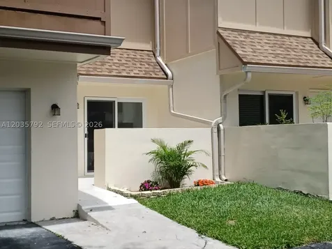 843 NW 81st Avenue Plantation FL 33324