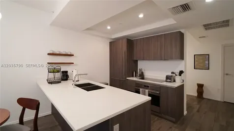 801 S Miami Avenue Miami FL 33130