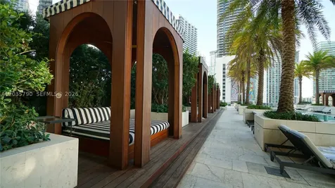 801 S Miami Avenue Miami FL 33130