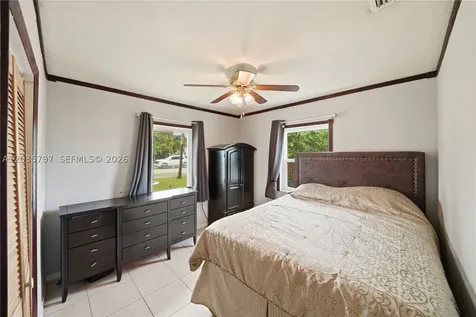 16420 NW 18th Place Miami Gardens FL 33054