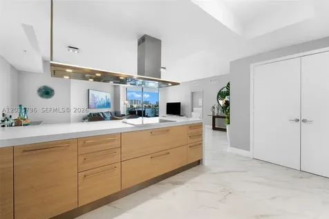 17111 Biscayne Boulevard North Miami Beach FL 33160