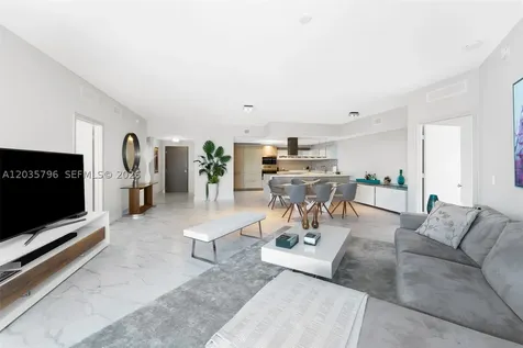 17111 Biscayne Boulevard North Miami Beach FL 33160