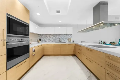17111 Biscayne Boulevard North Miami Beach FL 33160
