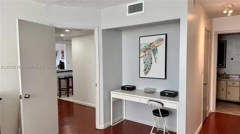 2780 NE 183rd Street Aventura FL 33160