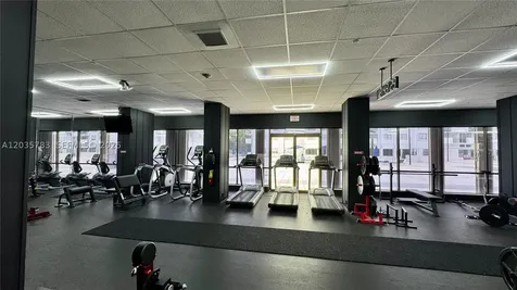 2780 NE 183rd Street Aventura FL 33160