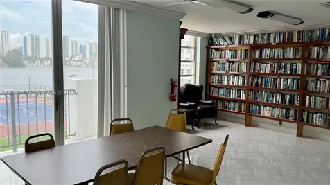 2780 NE 183rd Street Aventura FL 33160